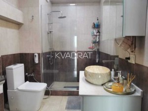 Продаётся, Квартира