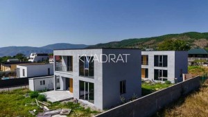 Продаётся, Частный дом