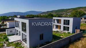 Продаётся, Частный дом