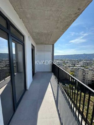 Продаётся, Квартира