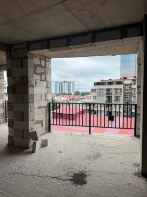 Продаётся, Квартира