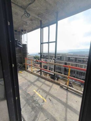 Продаётся, Квартира