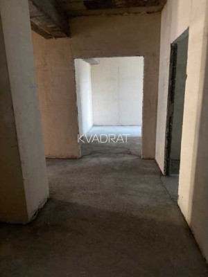 Продаётся, Квартира