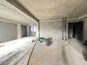 Продаётся, Квартира