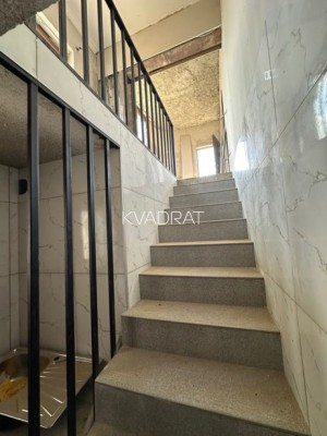 Продаётся, Квартира