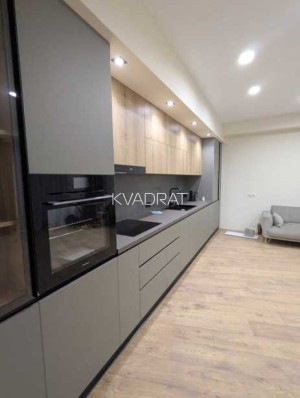 Продаётся, Квартира