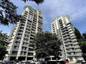 Продаётся, Квартира