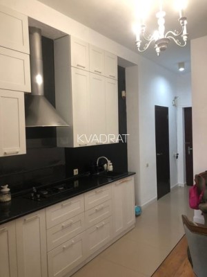 Продаётся, Квартира