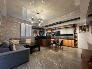 Продаётся, Квартира