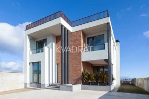 იყიდება, კერძო სახლი