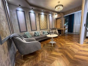 Продаётся, Квартира