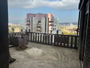 Продаётся, Квартира