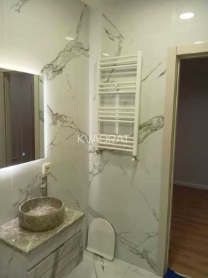 Продаётся, Квартира