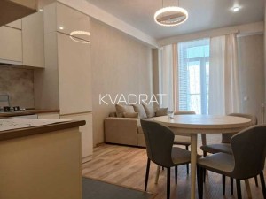 Продаётся, Квартира