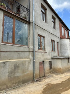 Продаётся, Квартира