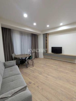 Продаётся, Квартира