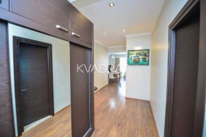 Продаётся, Квартира