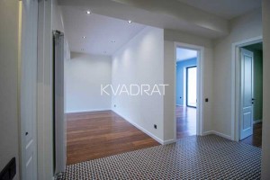 Продаётся, Квартира