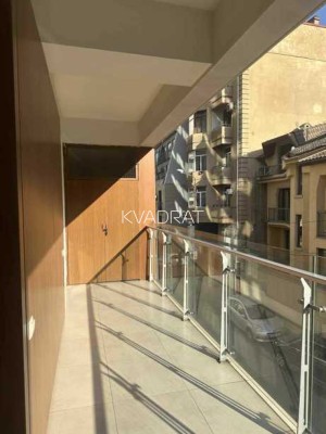 Продаётся, Квартира