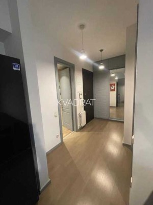 Продаётся, Квартира