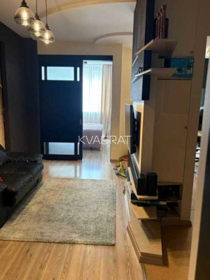 Продаётся, Квартира