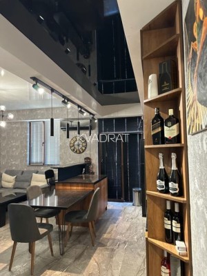 Продаётся, Квартира