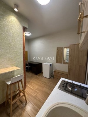 Продаётся, Квартира