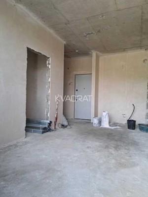 Продаётся, Квартира