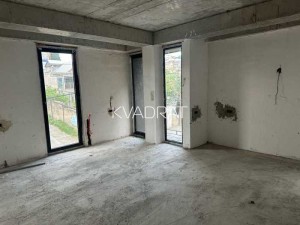 Продаётся, Квартира