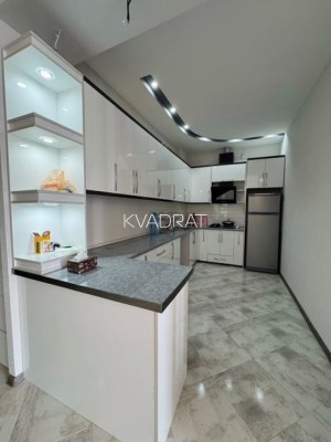 Продаётся, Квартира