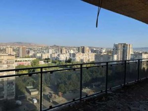 Продаётся, Квартира