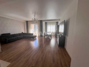 Продаётся, Квартира