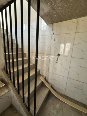 Продаётся, Квартира