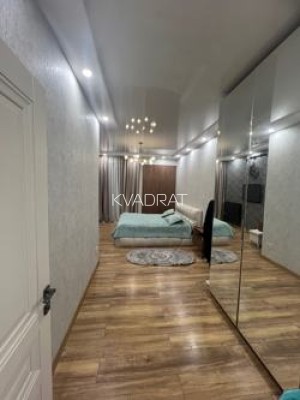 Продаётся, Квартира