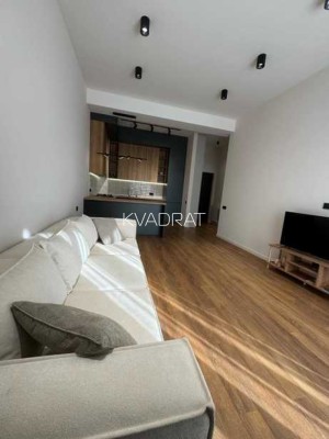 Продаётся, Квартира