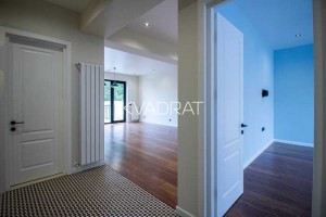 Продаётся, Квартира