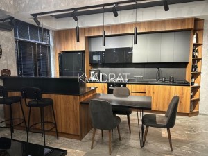 Продаётся, Квартира