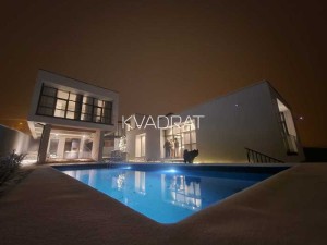 იყიდება, კერძო სახლი