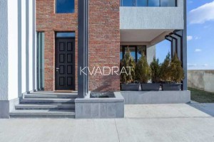 იყიდება, კერძო სახლი