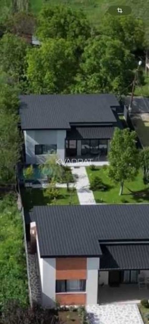 Продаётся, Частный дом