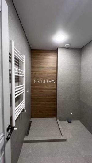 Продаётся, Квартира