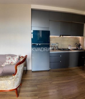 Продаётся, Квартира