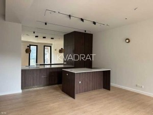 Продаётся, Квартира