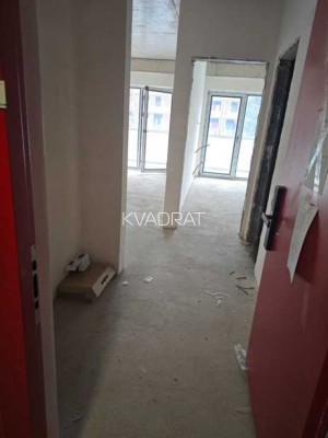 Продаётся, Квартира