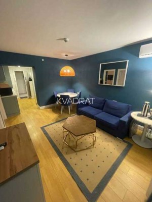 Продаётся, Квартира