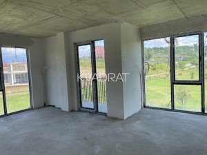 Продаётся, Квартира