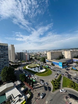 Продаётся, Квартира