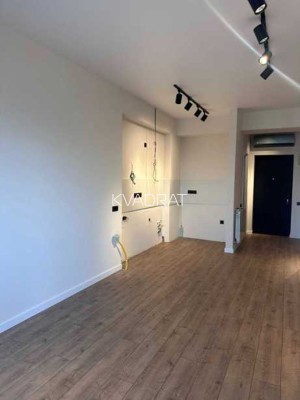 Продаётся, Квартира