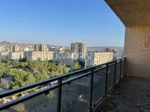 Продаётся, Квартира