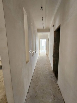 Продаётся, Квартира